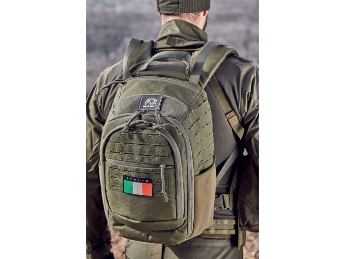 Defcon 5 Tango Padded Backpack With Rain Cover 20lt OD GREEN - Image 3